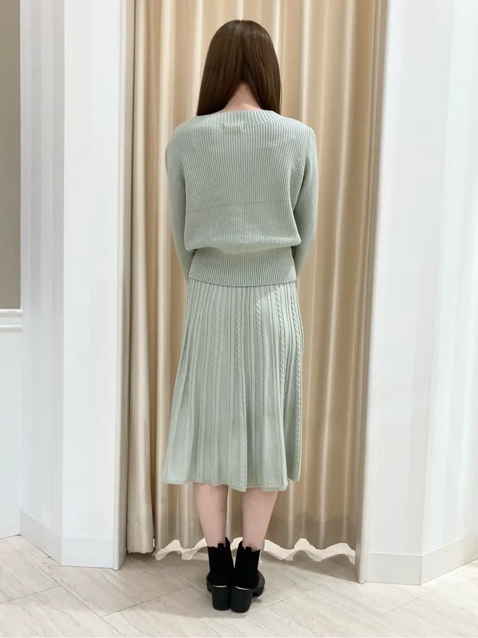 ANY SIS 伊藤 コーディネート画像