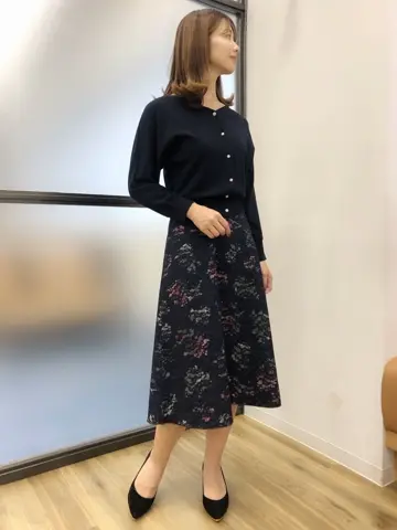 ANY SIS 本社スタッフ コーディネート画像