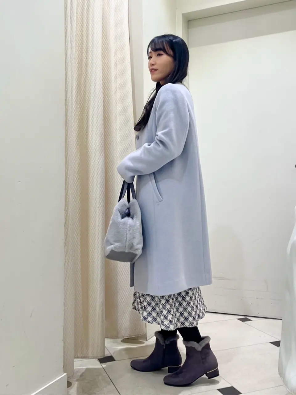 ANY SIS スタッフ コーディネート画像