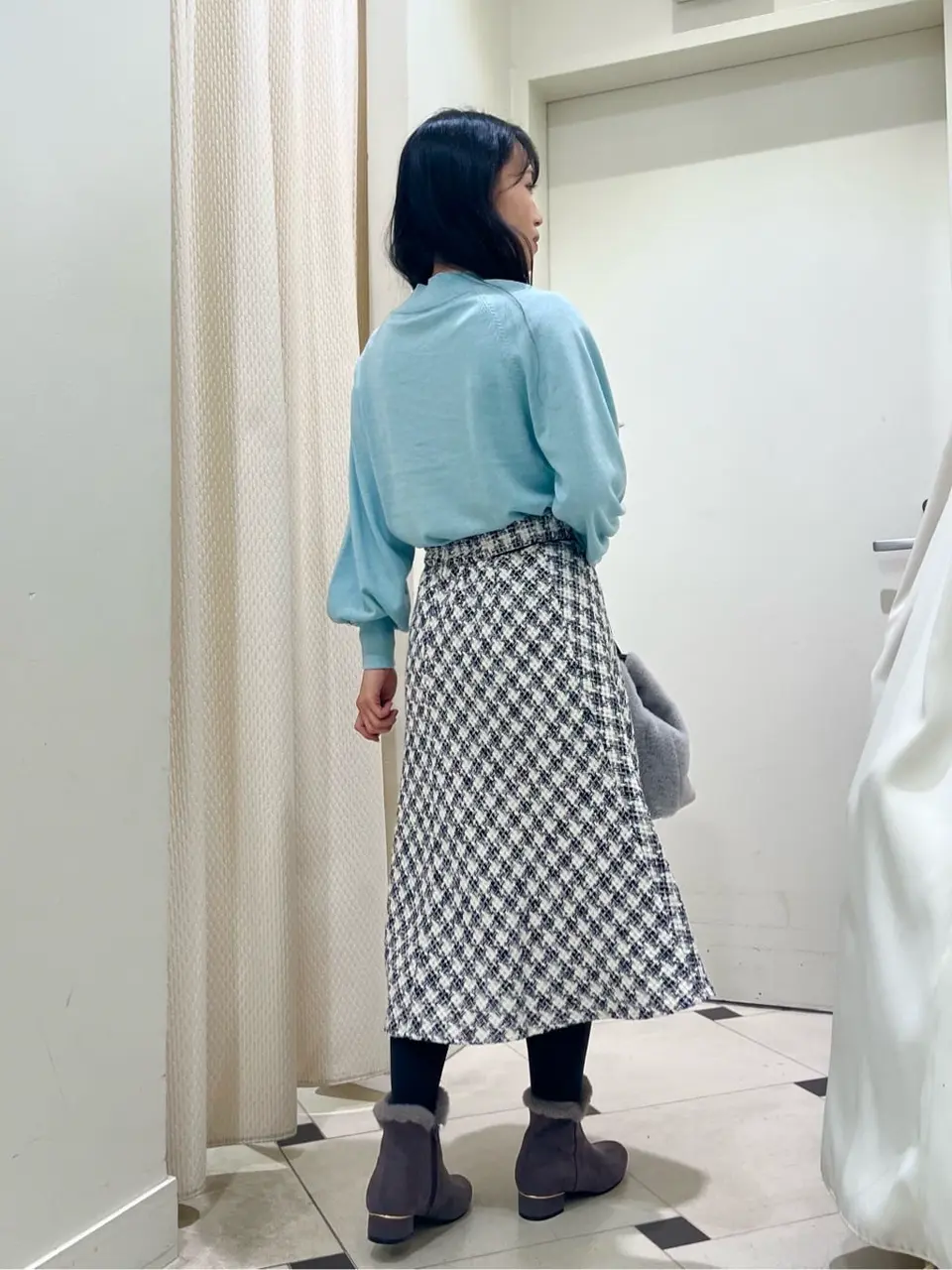 ANY SIS スタッフ コーディネート画像