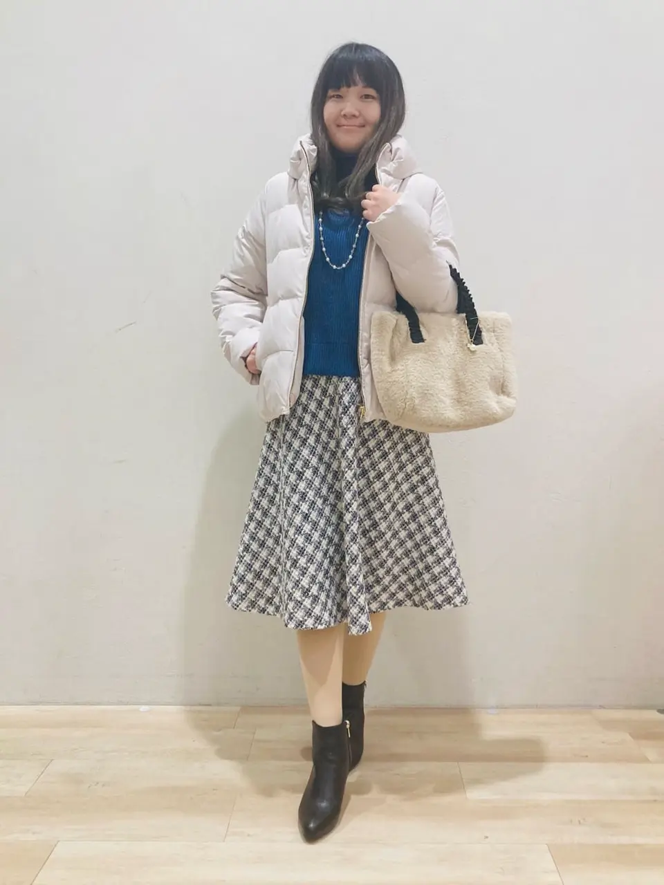 ANY SIS 川根　彩 コーディネート画像