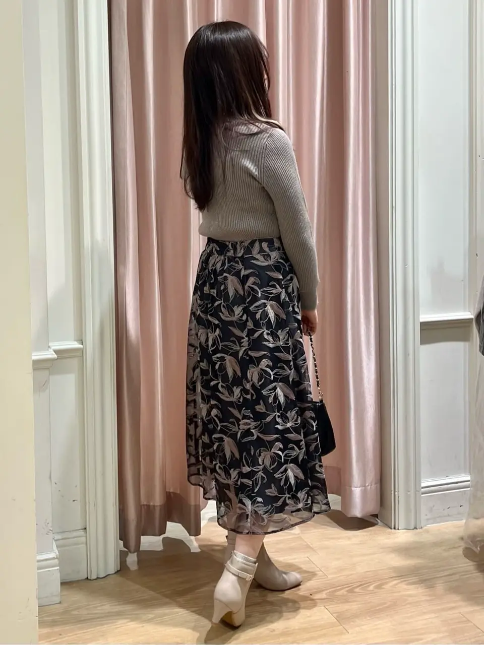 ANY SIS 岩楯 コーディネート画像