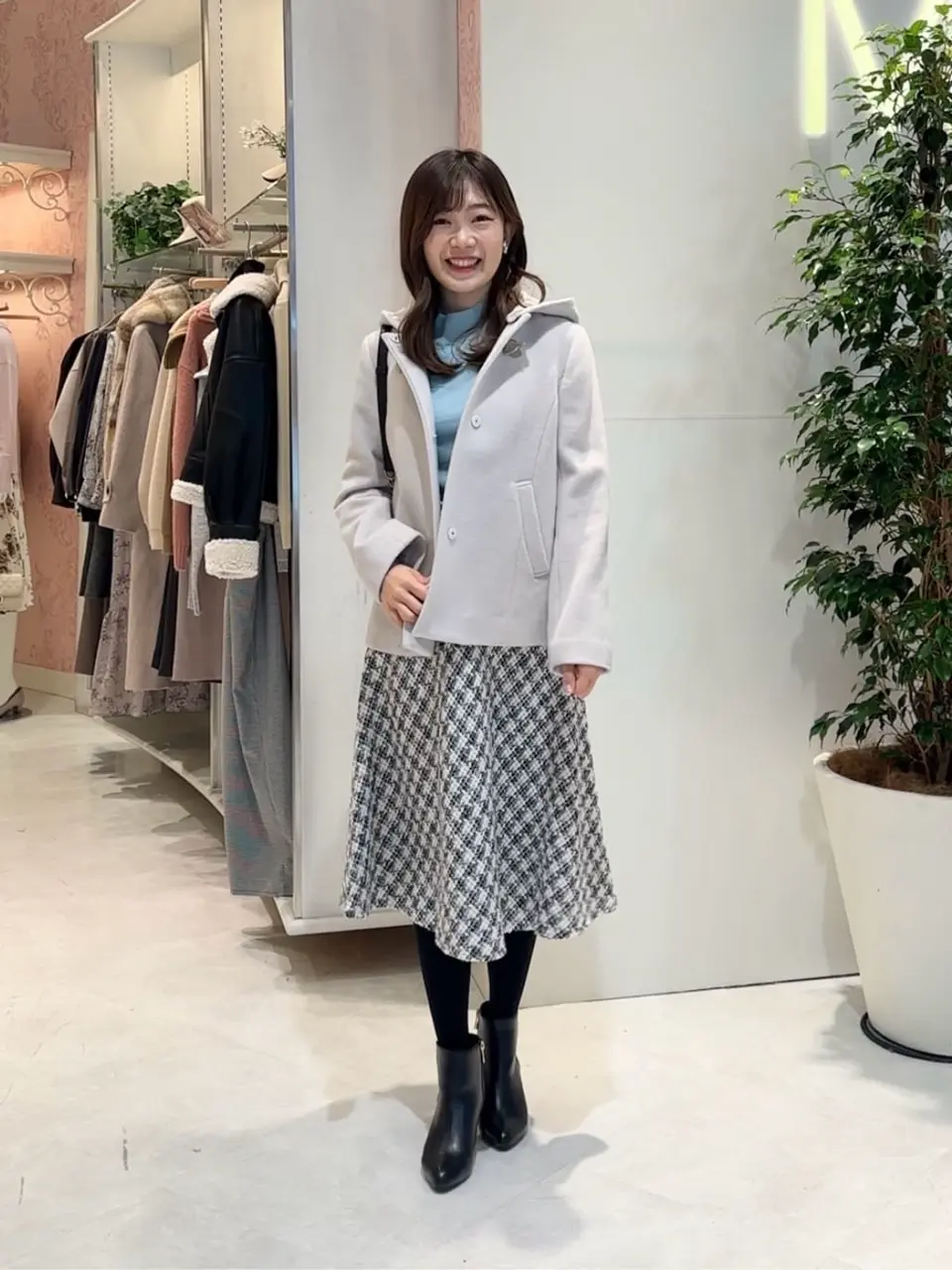 ANY SIS みぃ コーディネート画像