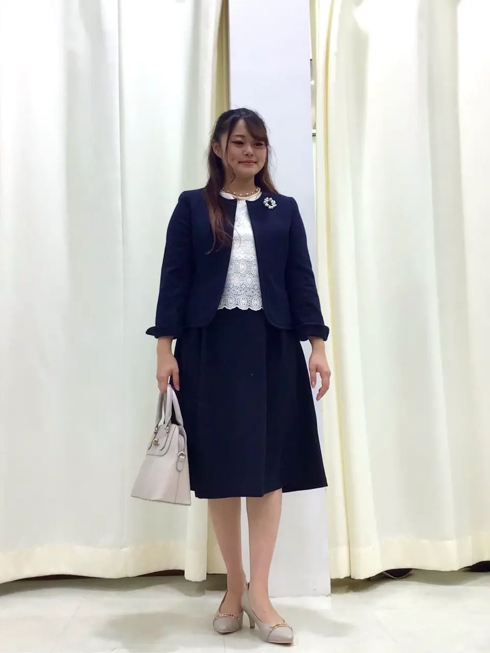 ANY SIS スタッフ コーディネート画像