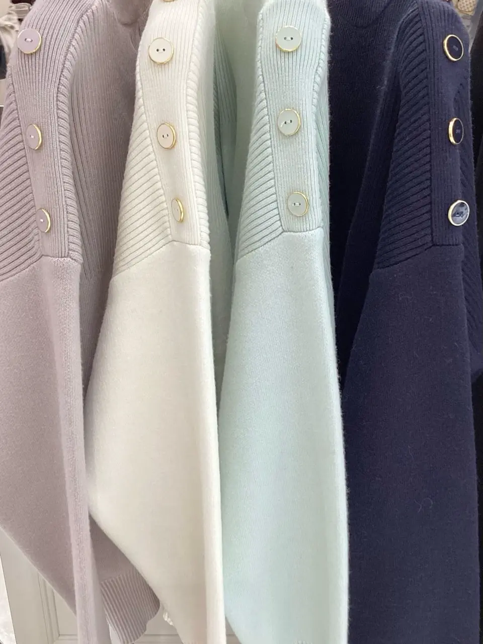 ANY SIS 髙橋 コーディネート画像