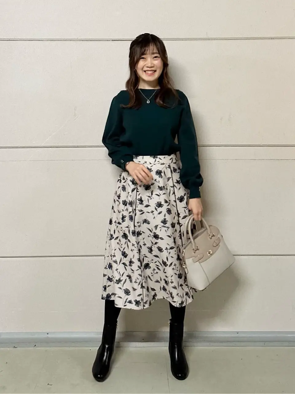 ANY SIS みぃ コーディネート画像