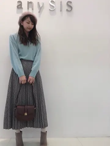 ANY SIS スタッフ コーディネート画像