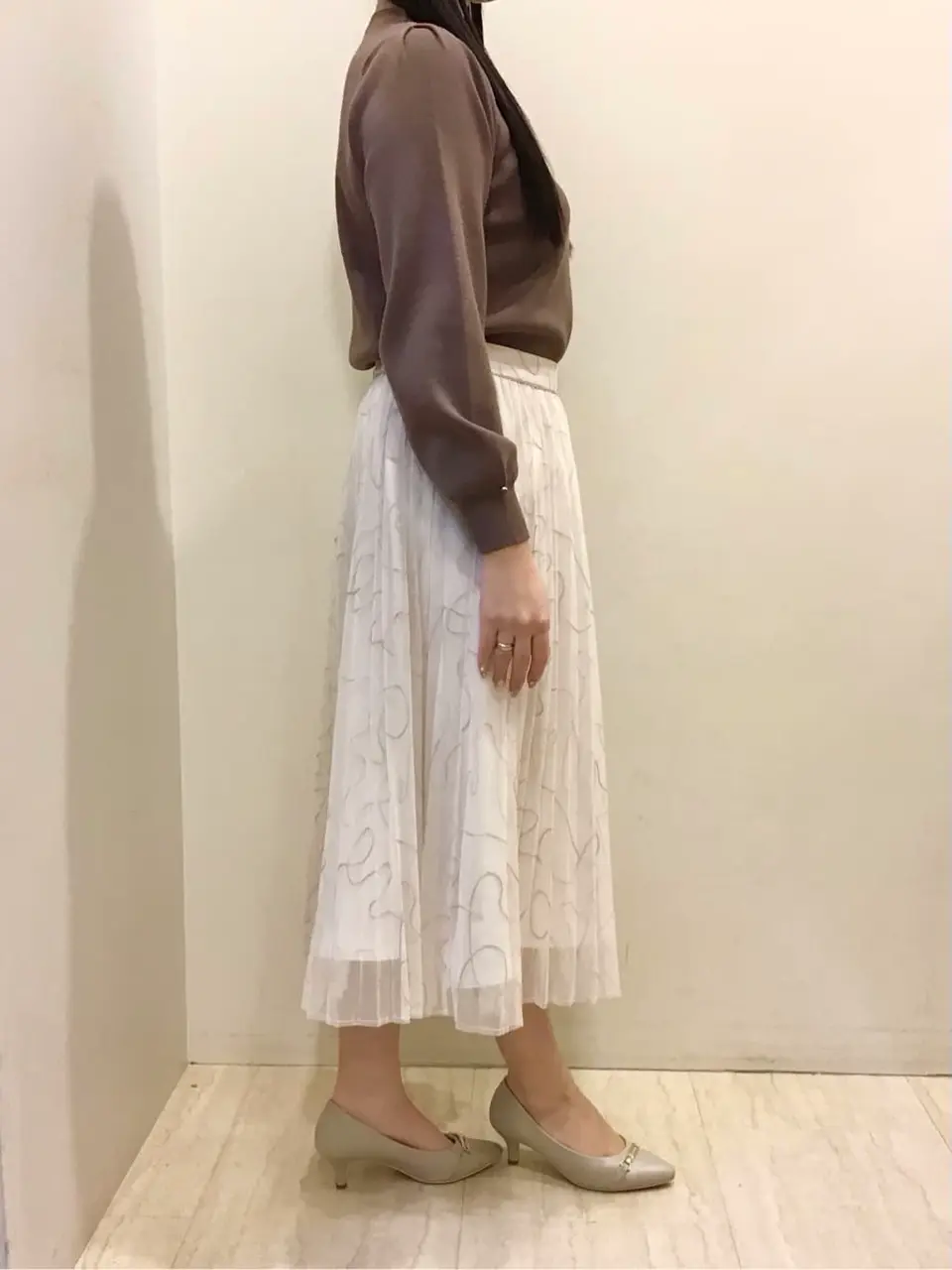 ANY SIS スタッフ コーディネート画像