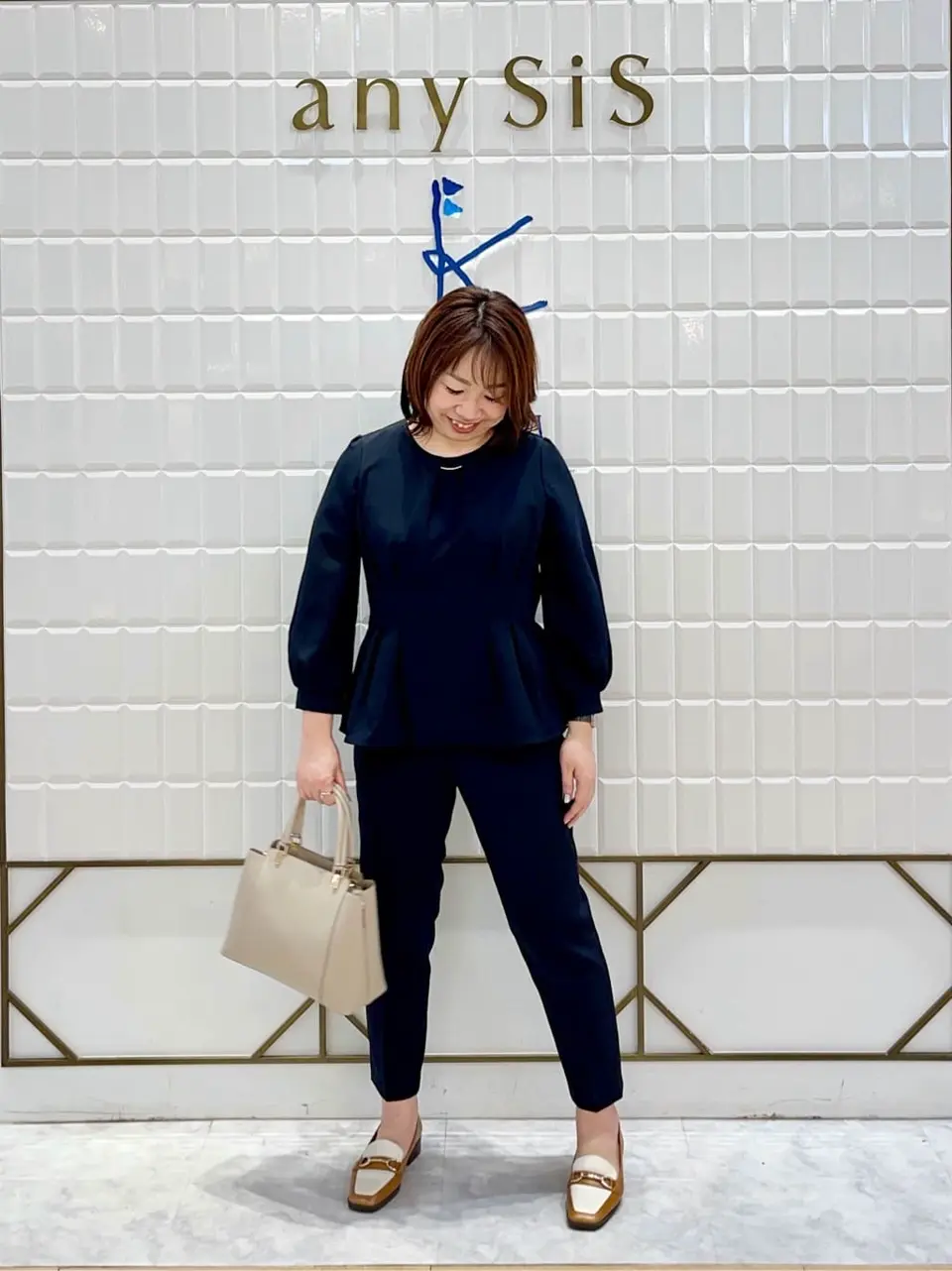 ANY SIS 中山 コーディネート画像