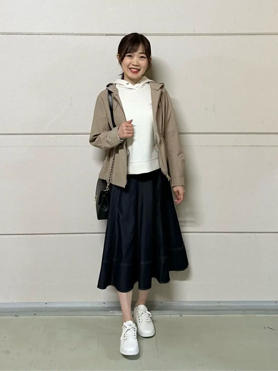 ANY SIS みぃ コーディネート画像