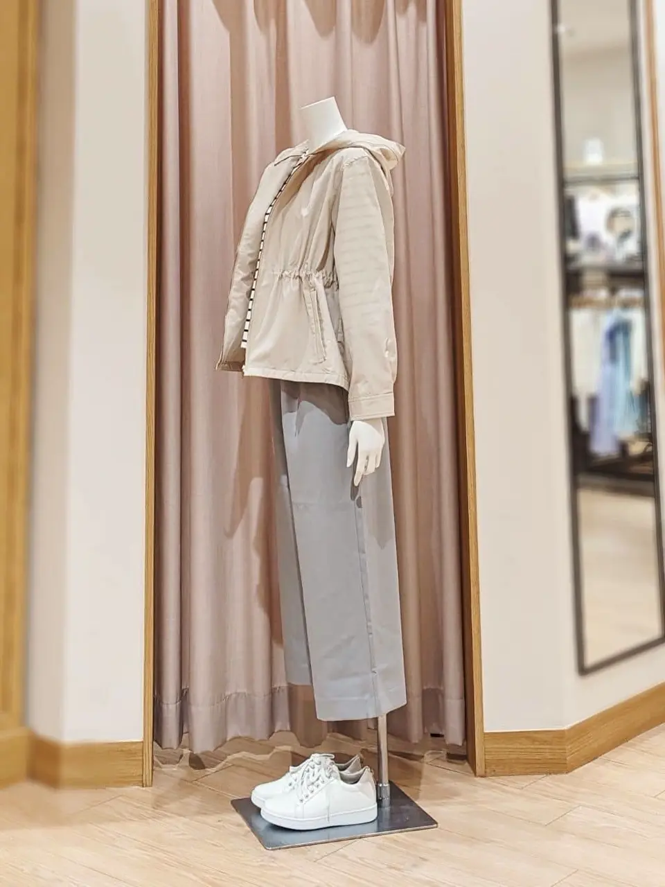 ANY SIS 岩田 コーディネート画像