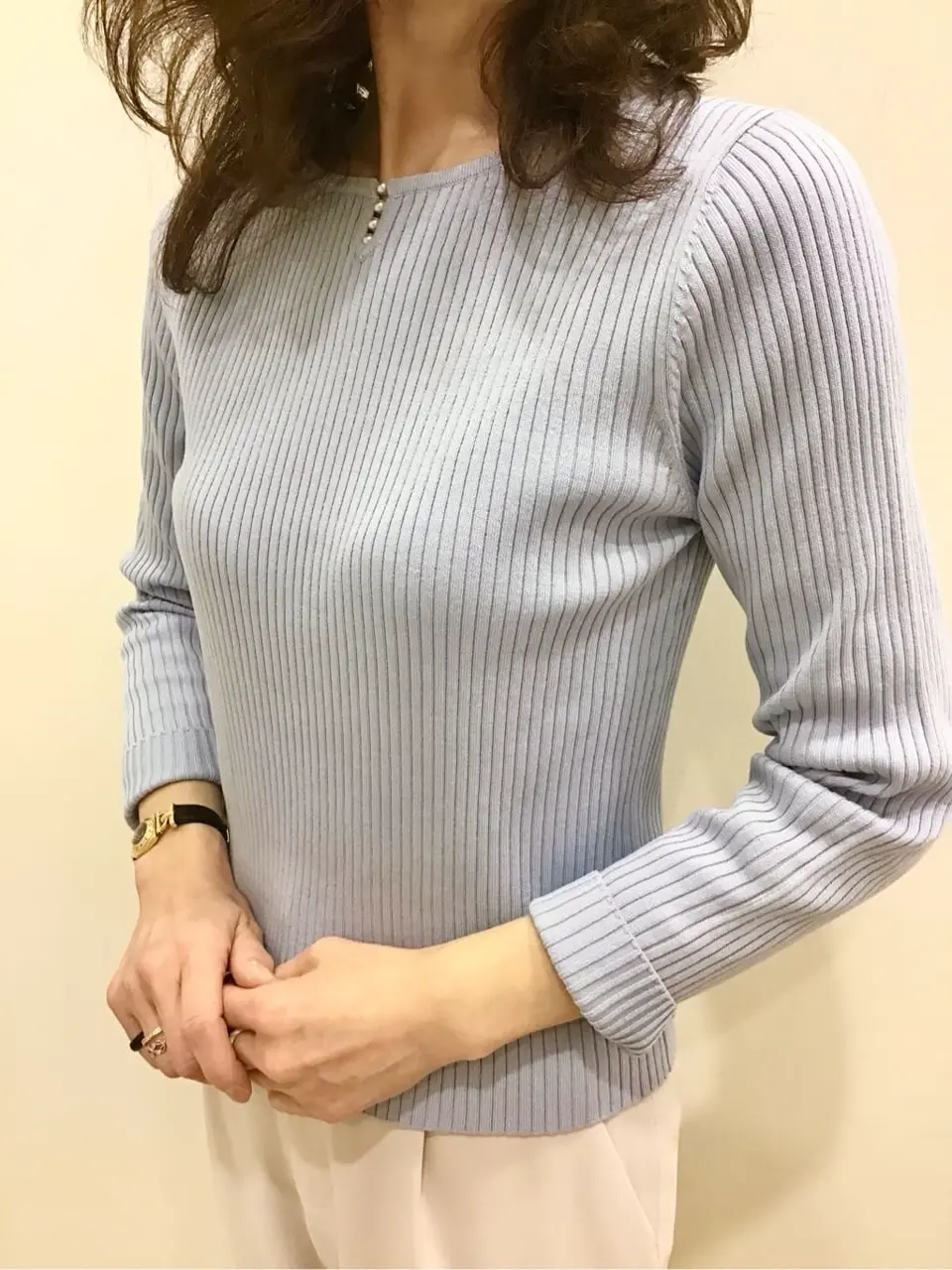 ANY SIS スタッフ コーディネート画像