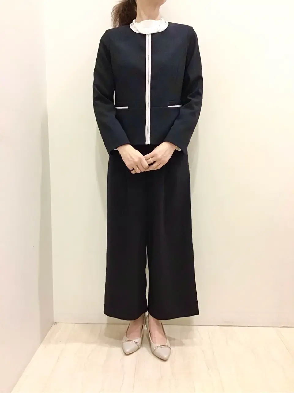 ANY SIS スタッフ コーディネート画像