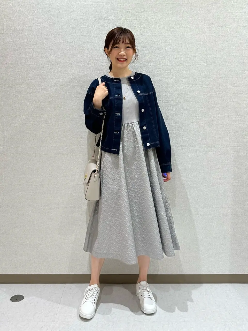 ANY SIS みぃ コーディネート画像