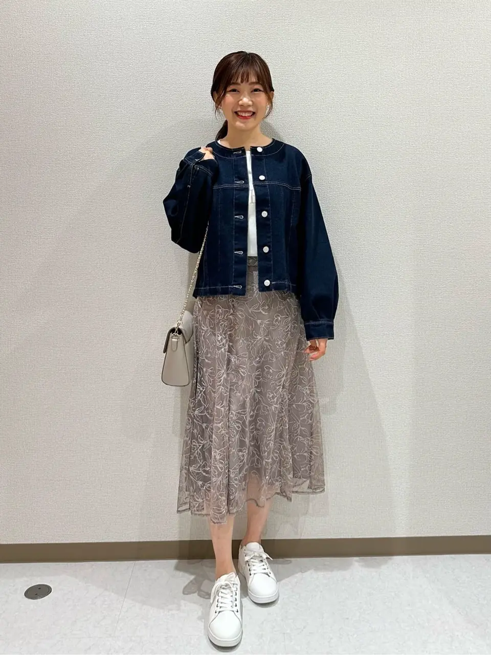 ANY SIS みぃ コーディネート画像