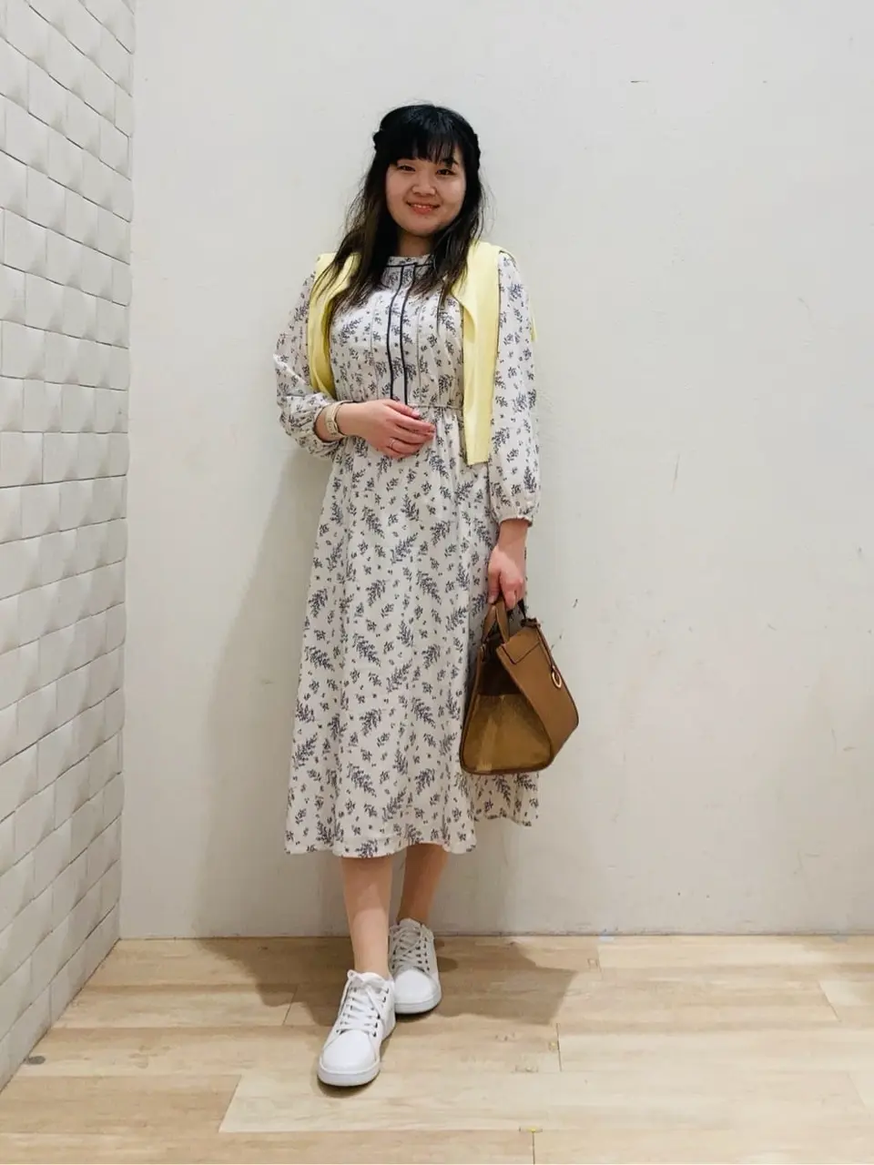 ANY SIS 川根　彩 コーディネート画像