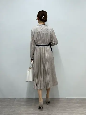 ANY SIS みぃ コーディネート画像