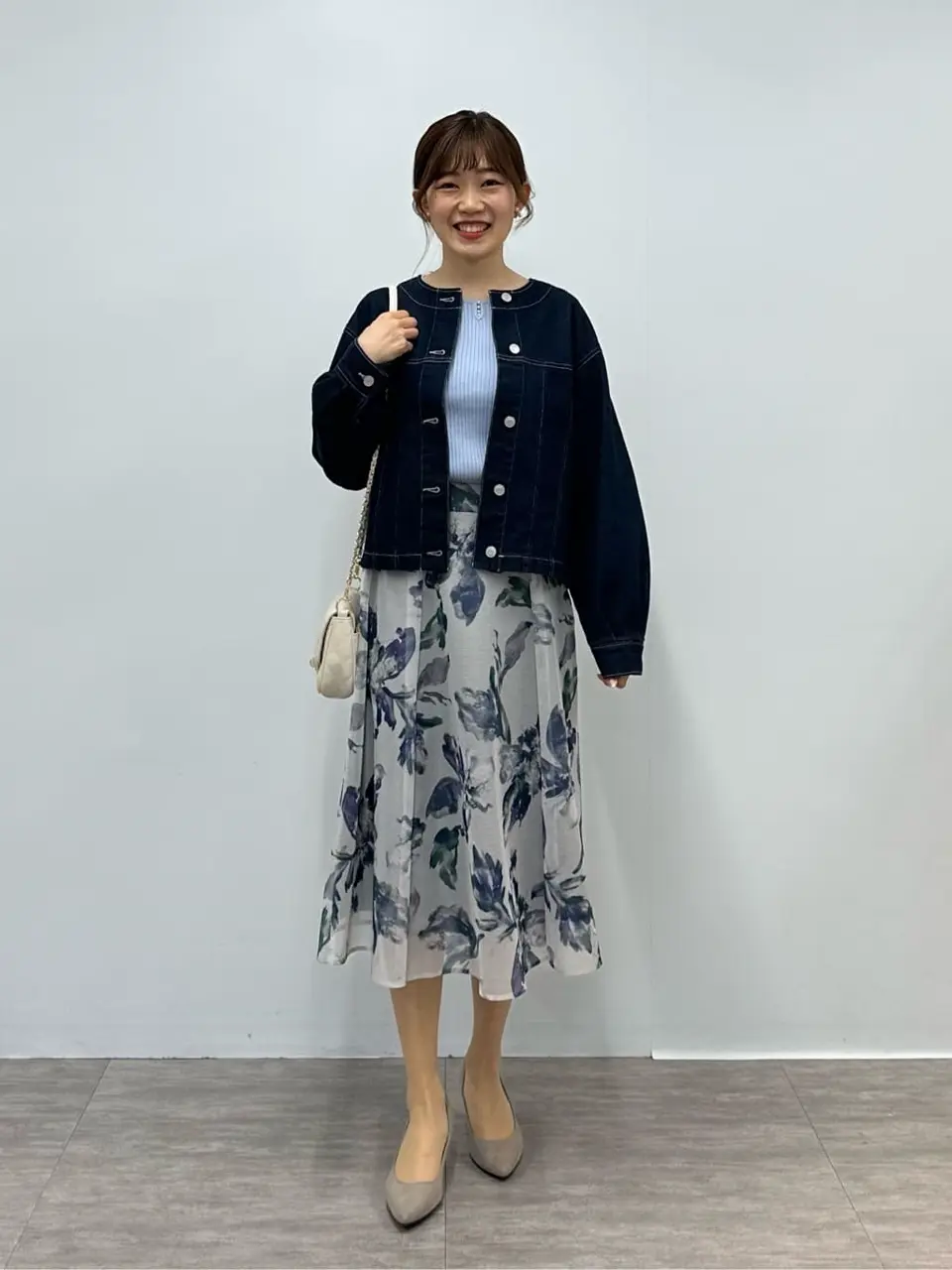 ANY SIS みぃ コーディネート画像