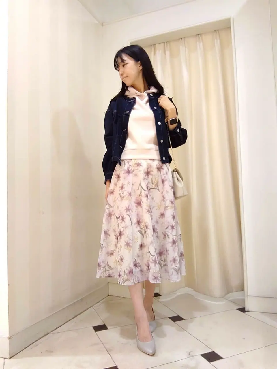 ANY SIS スタッフ コーディネート画像