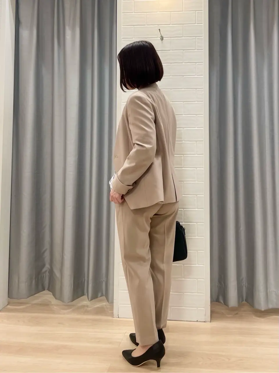 ANY SIS 丸岡 コーディネート画像