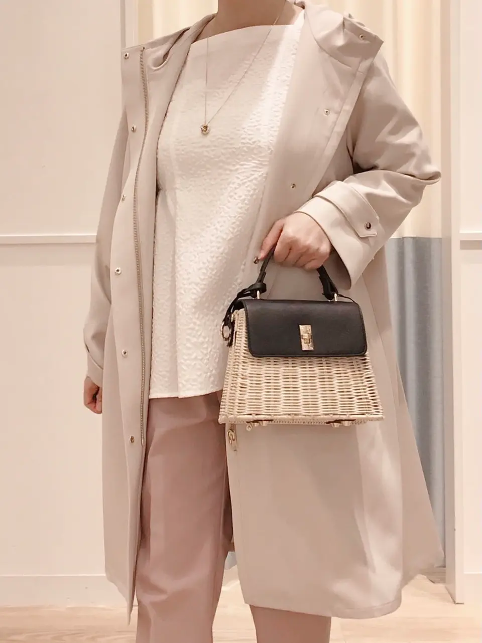 ANY SIS スタッフ コーディネート画像