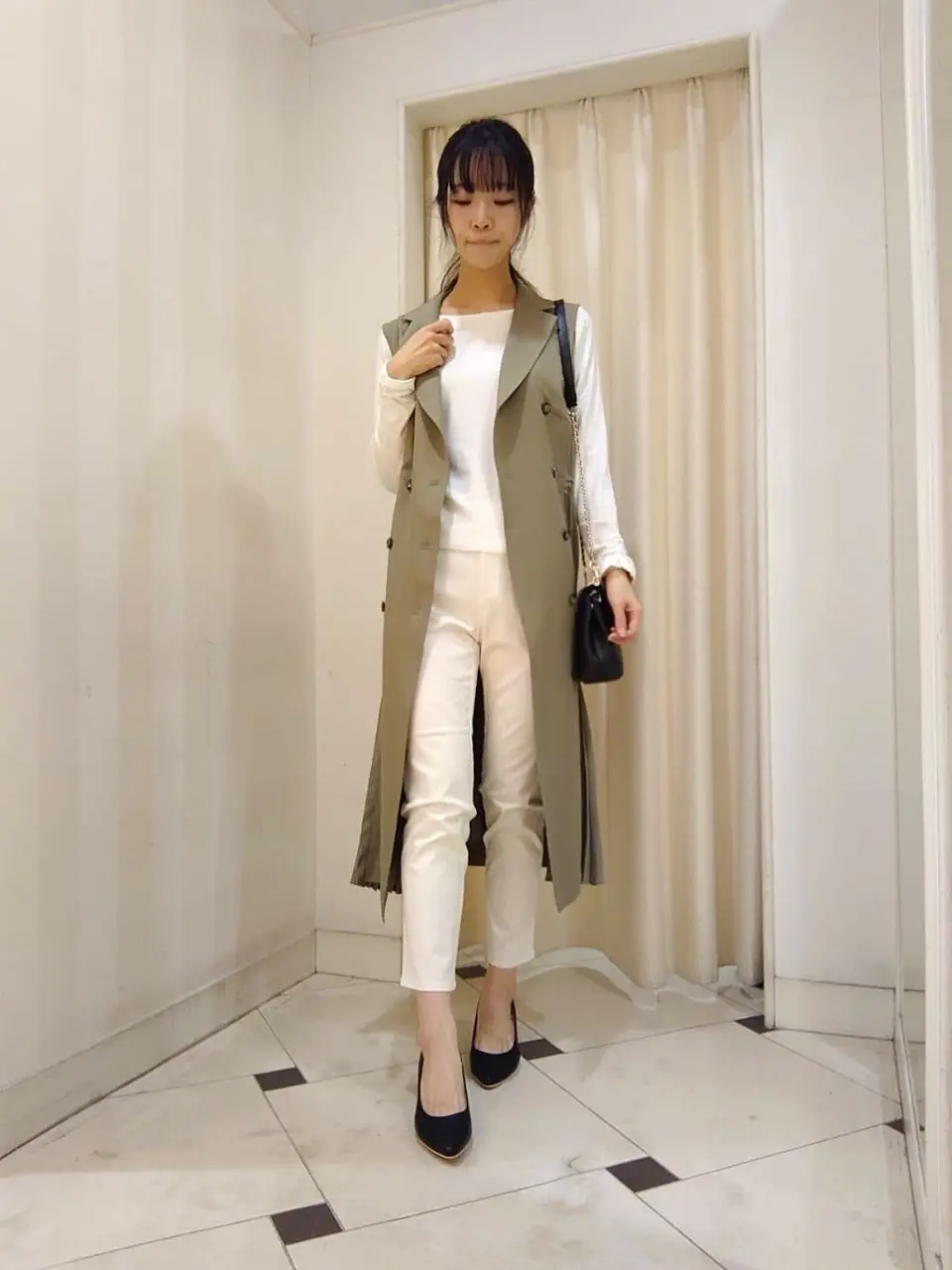 ANY SIS スタッフ コーディネート画像