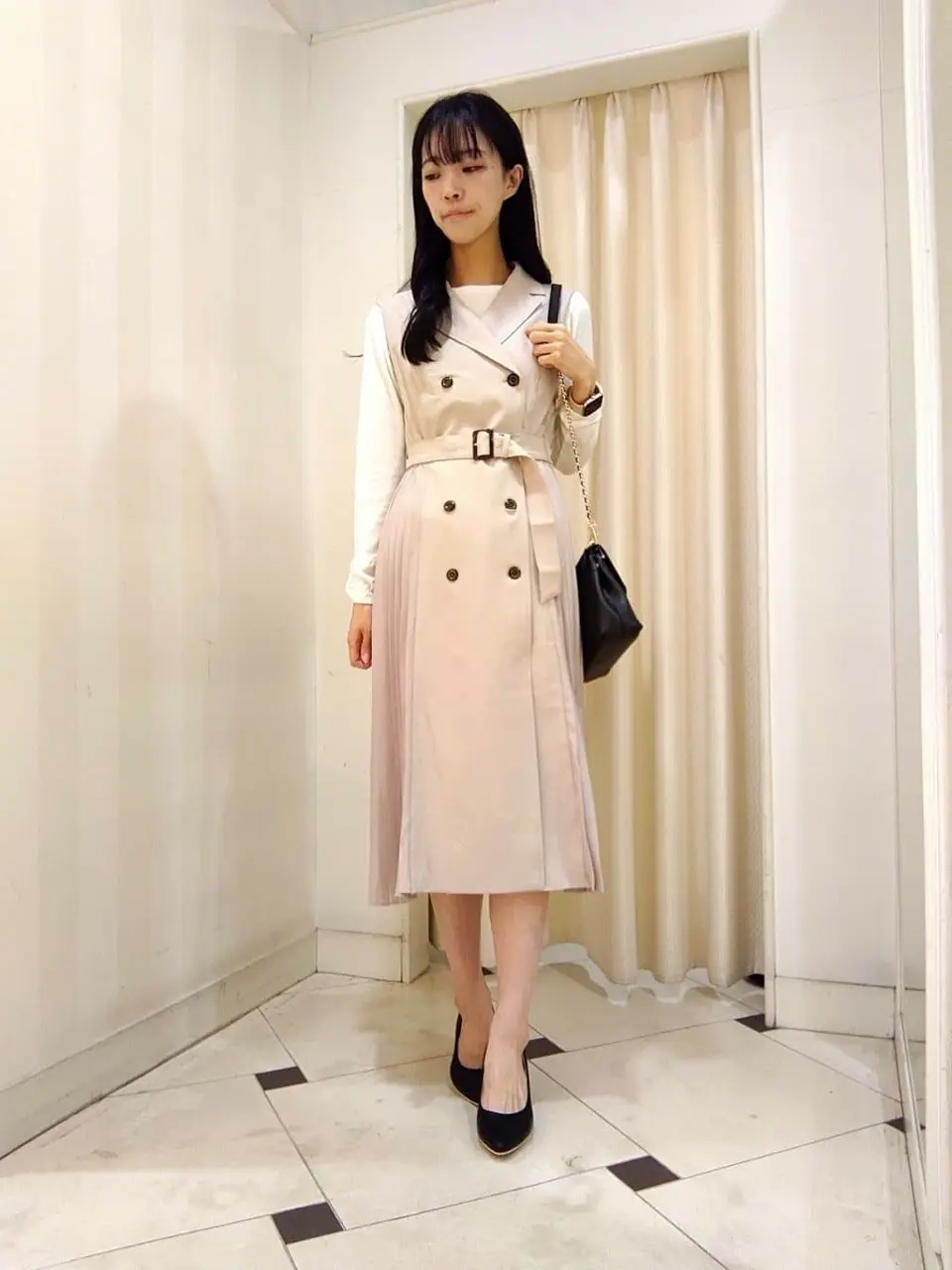 ANY SIS スタッフ コーディネート画像