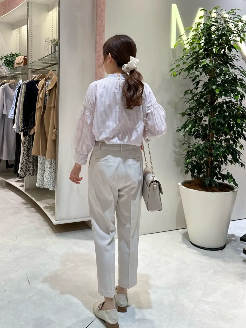 ANY SIS みぃ コーディネート画像