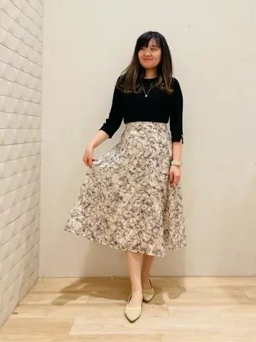 ANY SIS 川根　彩 コーディネート画像