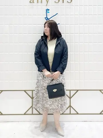 ANY SIS 西田 コーディネート画像