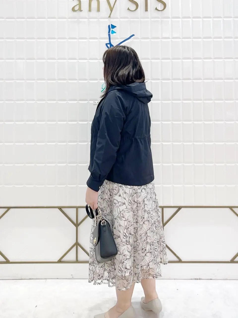ANY SIS 西田 コーディネート画像