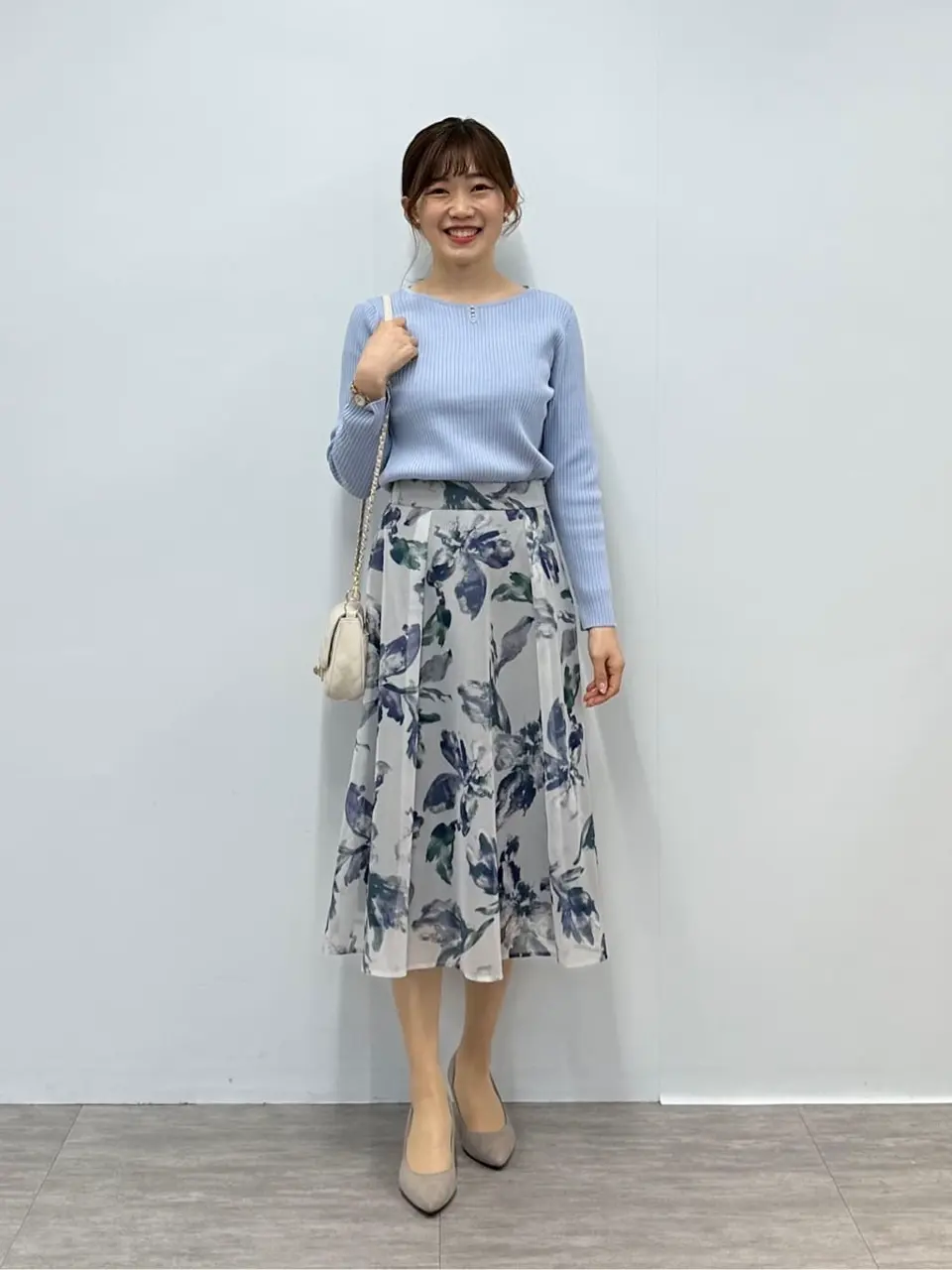 ANY SIS みぃ コーディネート画像