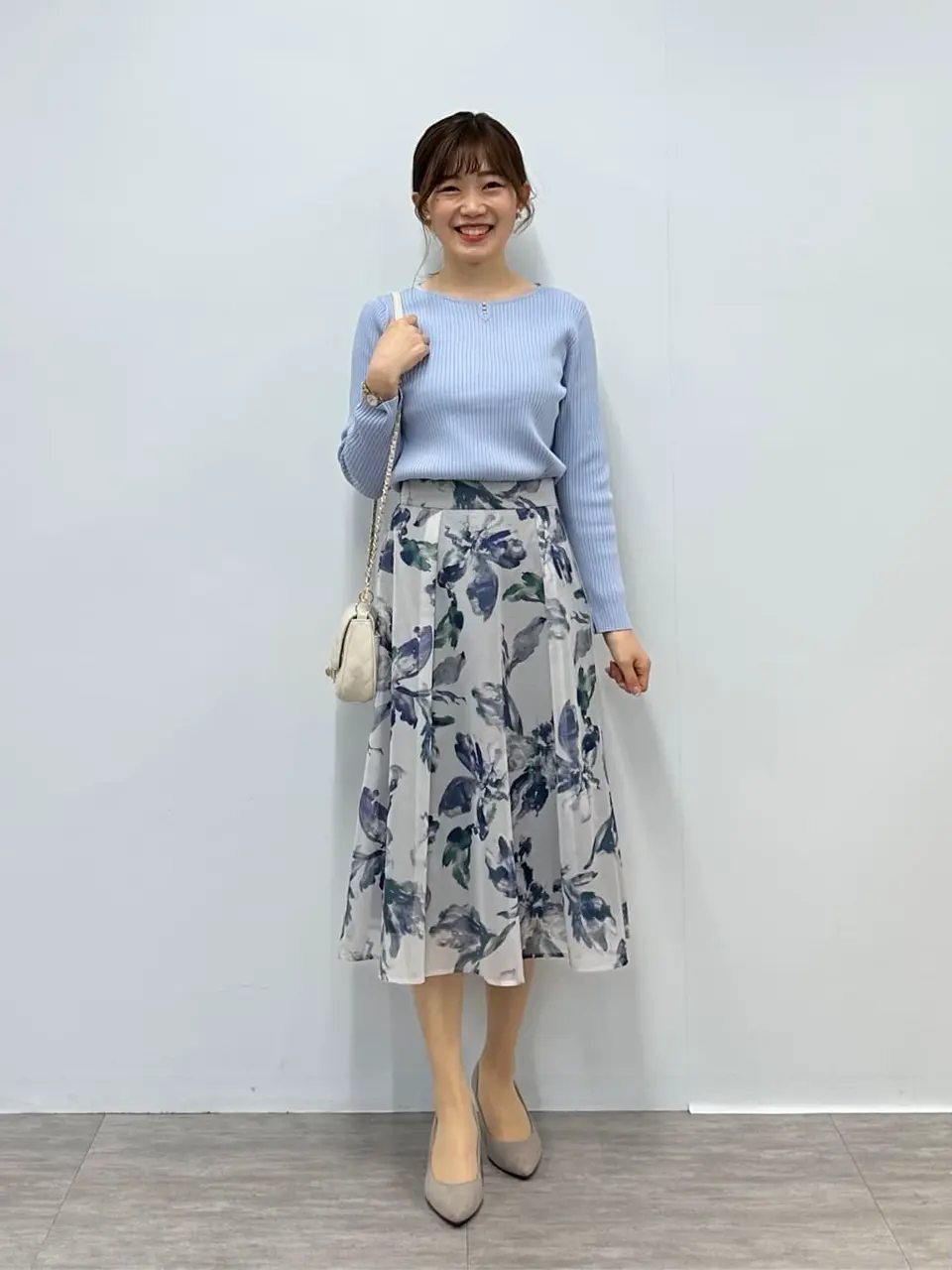 ANY SIS みぃ コーディネート画像