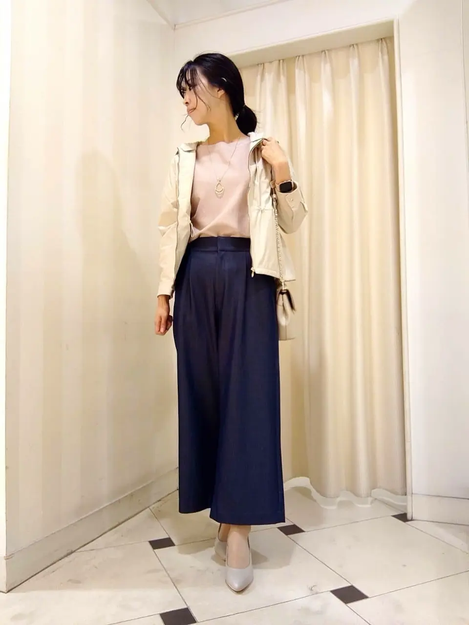 ANY SIS スタッフ コーディネート画像