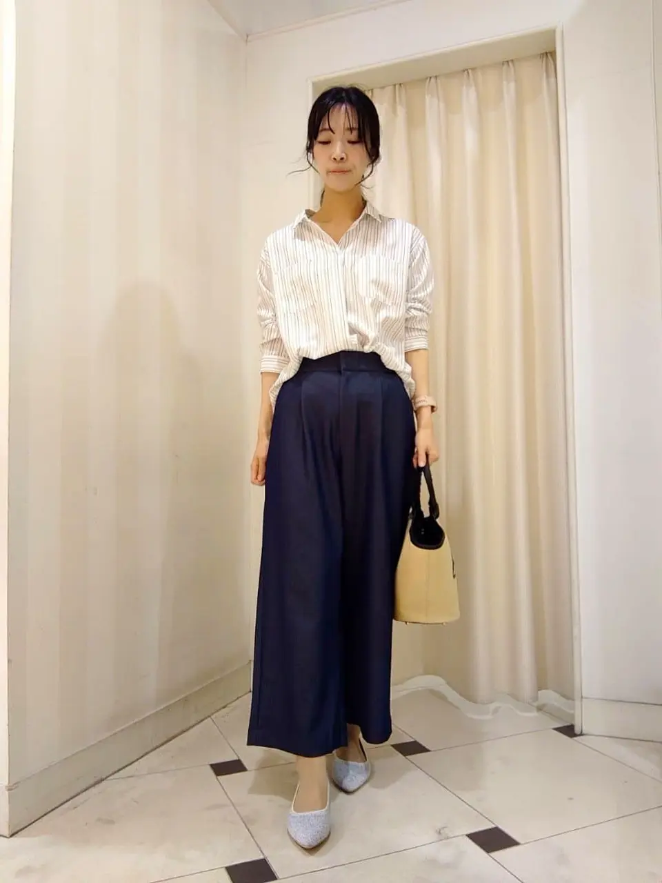 ANY SIS スタッフ コーディネート画像