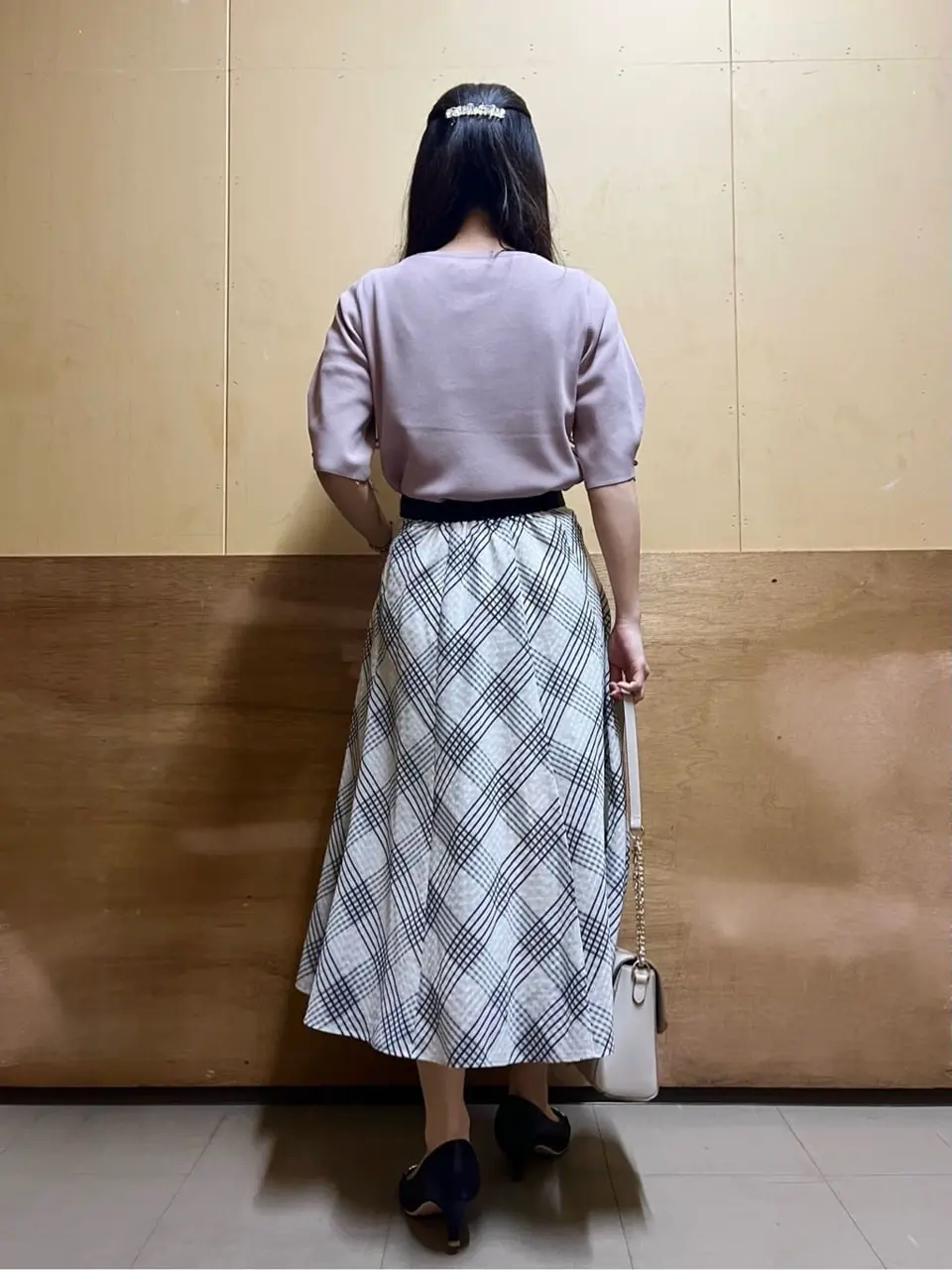 ANY SIS スタッフ コーディネート画像