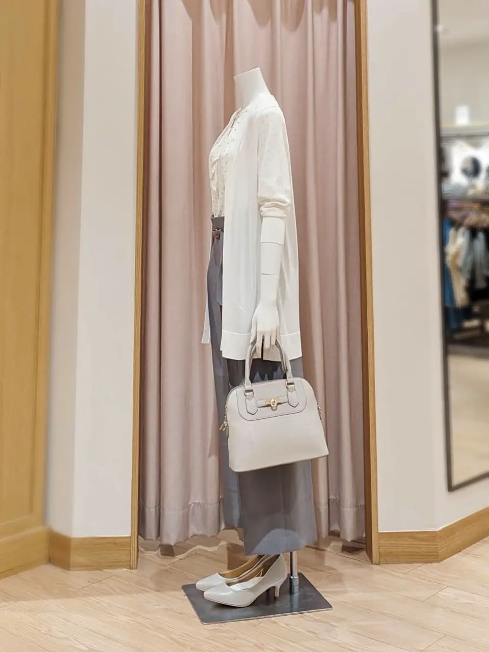 ANY SIS 岩田 コーディネート画像