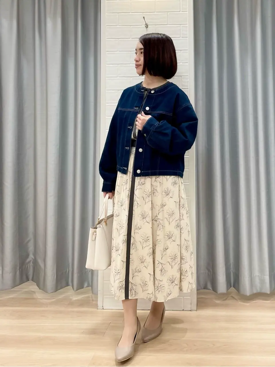 ANY SIS 丸岡 コーディネート画像