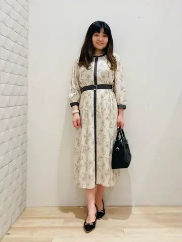 ANY SIS 川根　彩 コーディネート画像