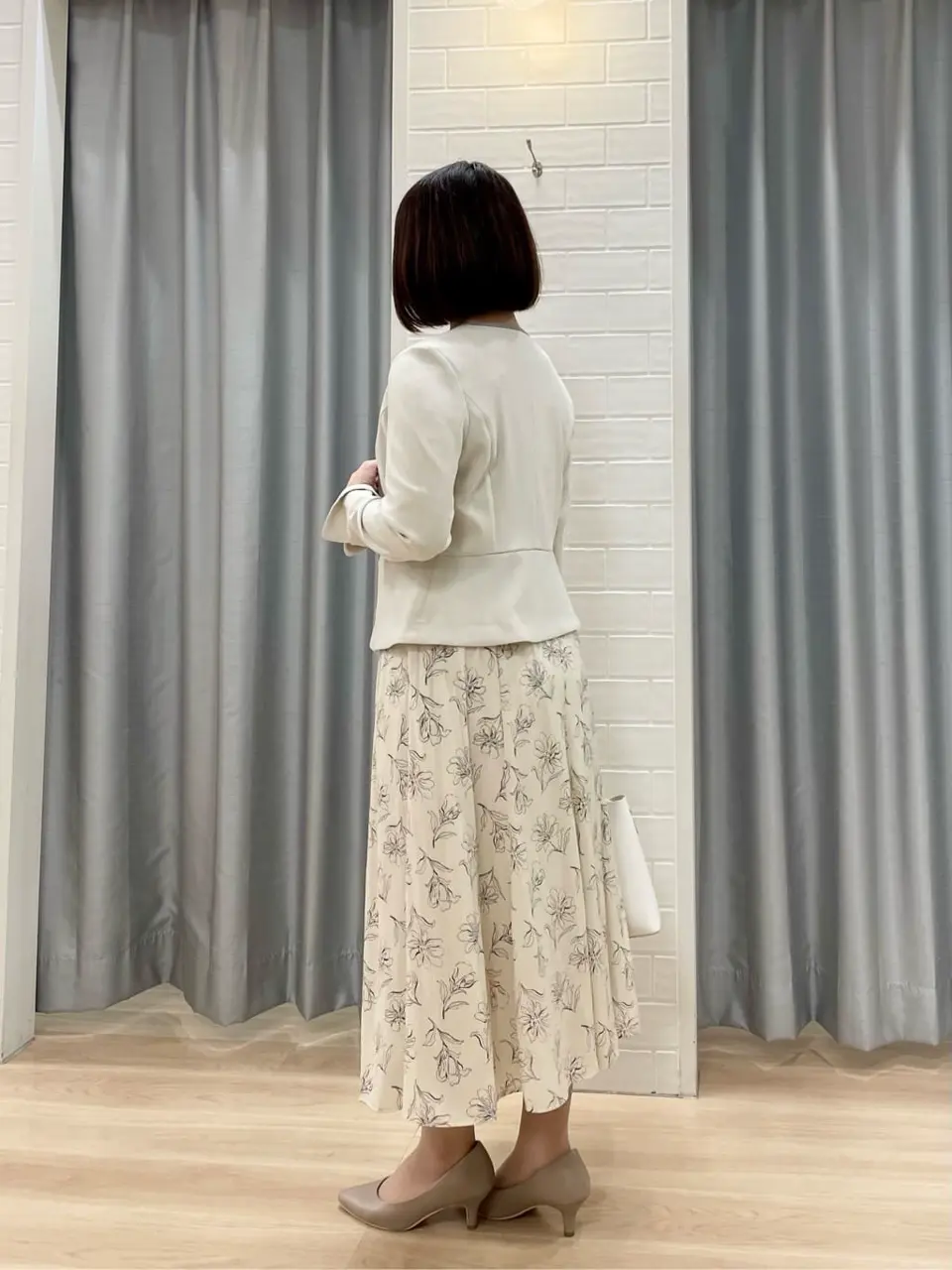 ANY SIS 丸岡 コーディネート画像