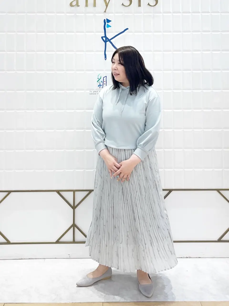 ANY SIS 西田 コーディネート画像