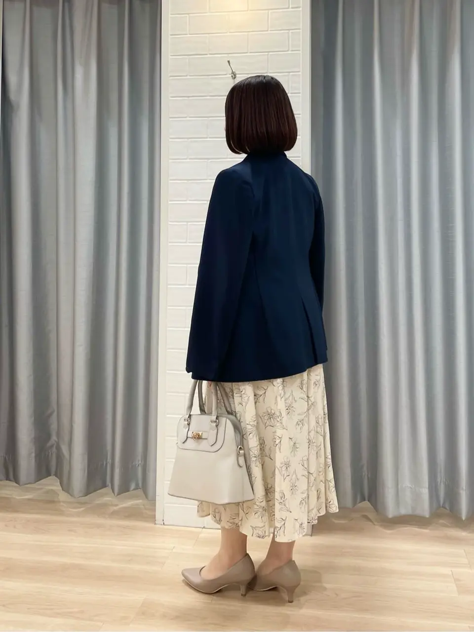 ANY SIS 丸岡 コーディネート画像