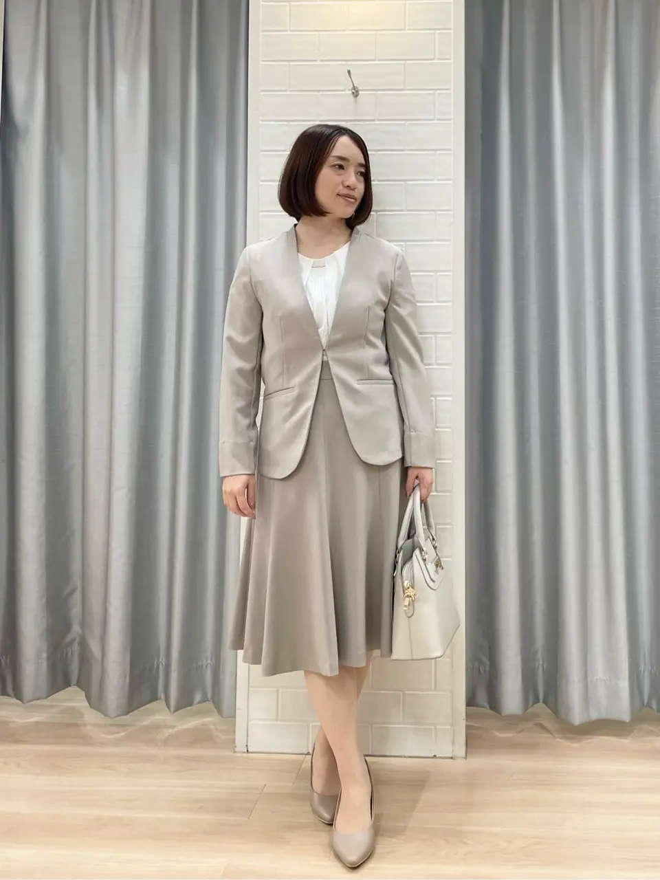 ANY SIS 丸岡 コーディネート画像