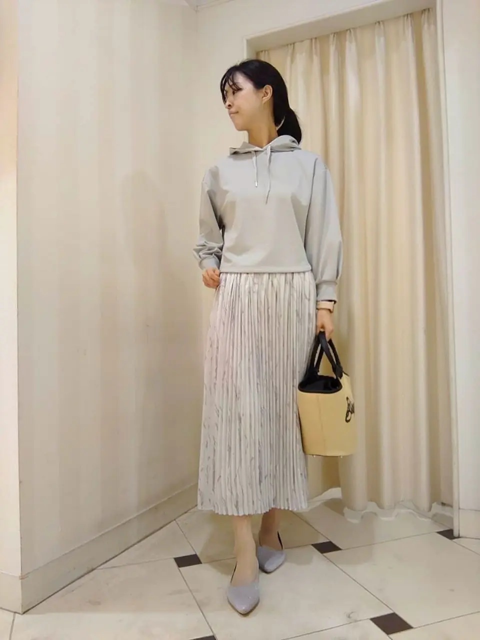 ANY SIS スタッフ コーディネート画像