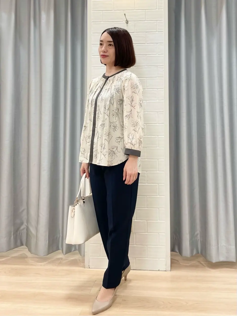 ANY SIS 丸岡 コーディネート画像