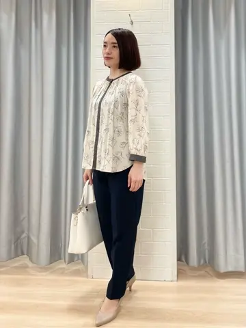 ANY SIS 丸岡 コーディネート画像