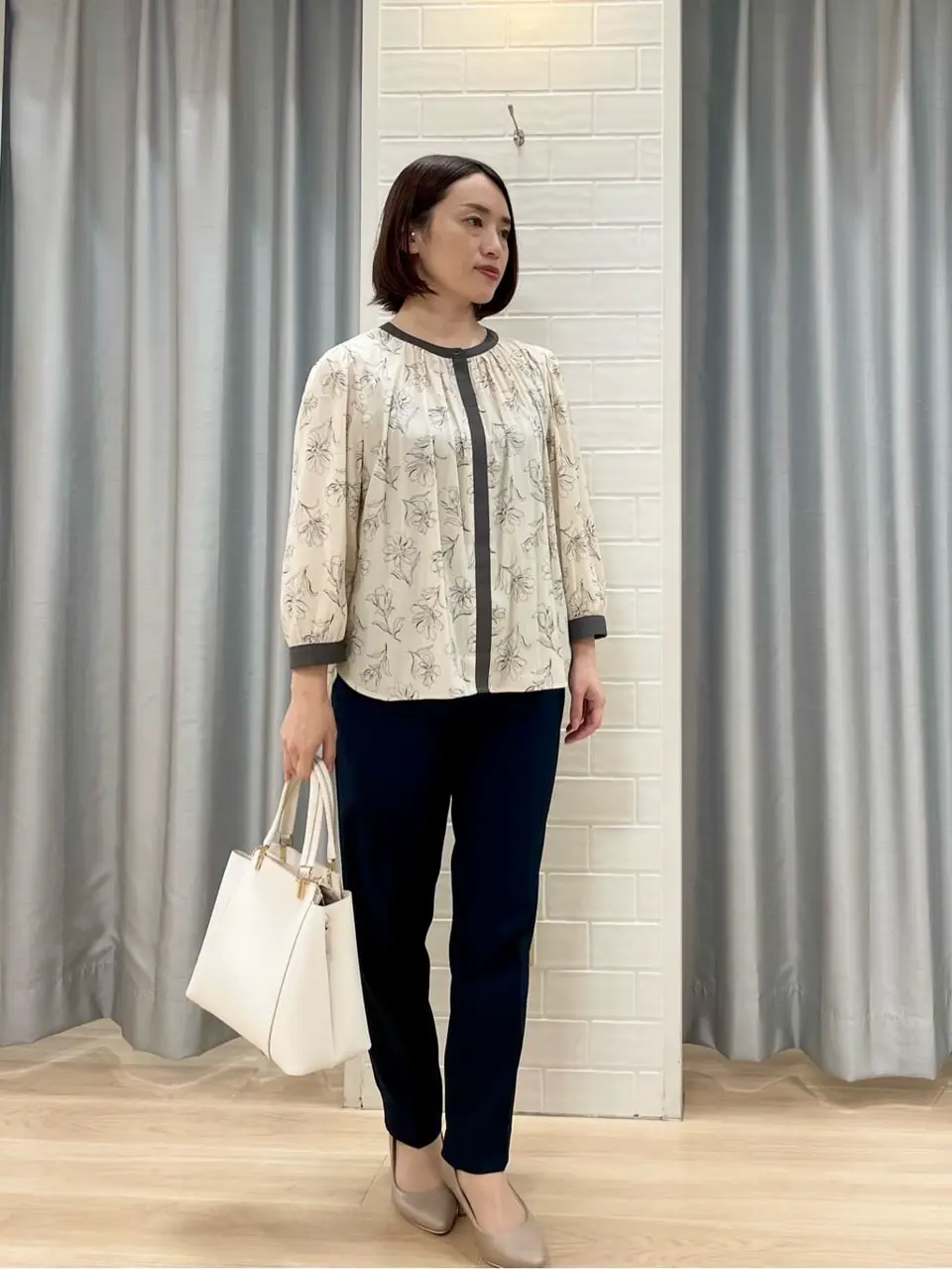 ANY SIS 丸岡 コーディネート画像