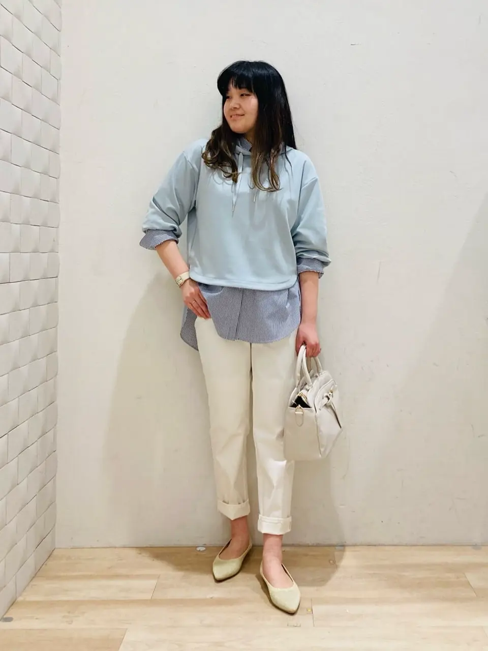 ANY SIS 川根　彩 コーディネート画像