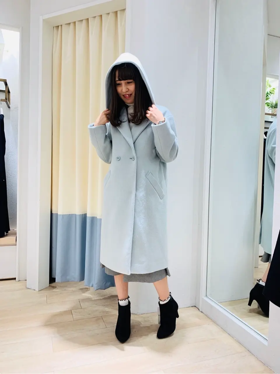 ANY SIS スタッフ コーディネート画像