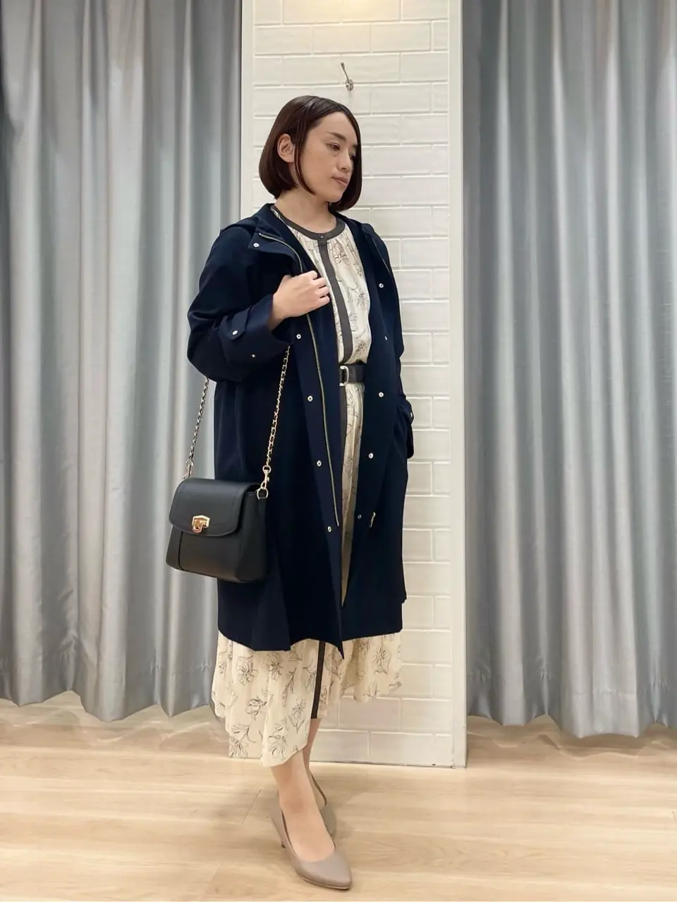 ANY SIS 丸岡 コーディネート画像